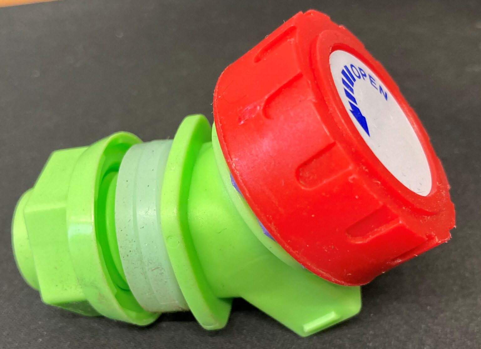 Water Container Tap Green18mm thread DKN Online